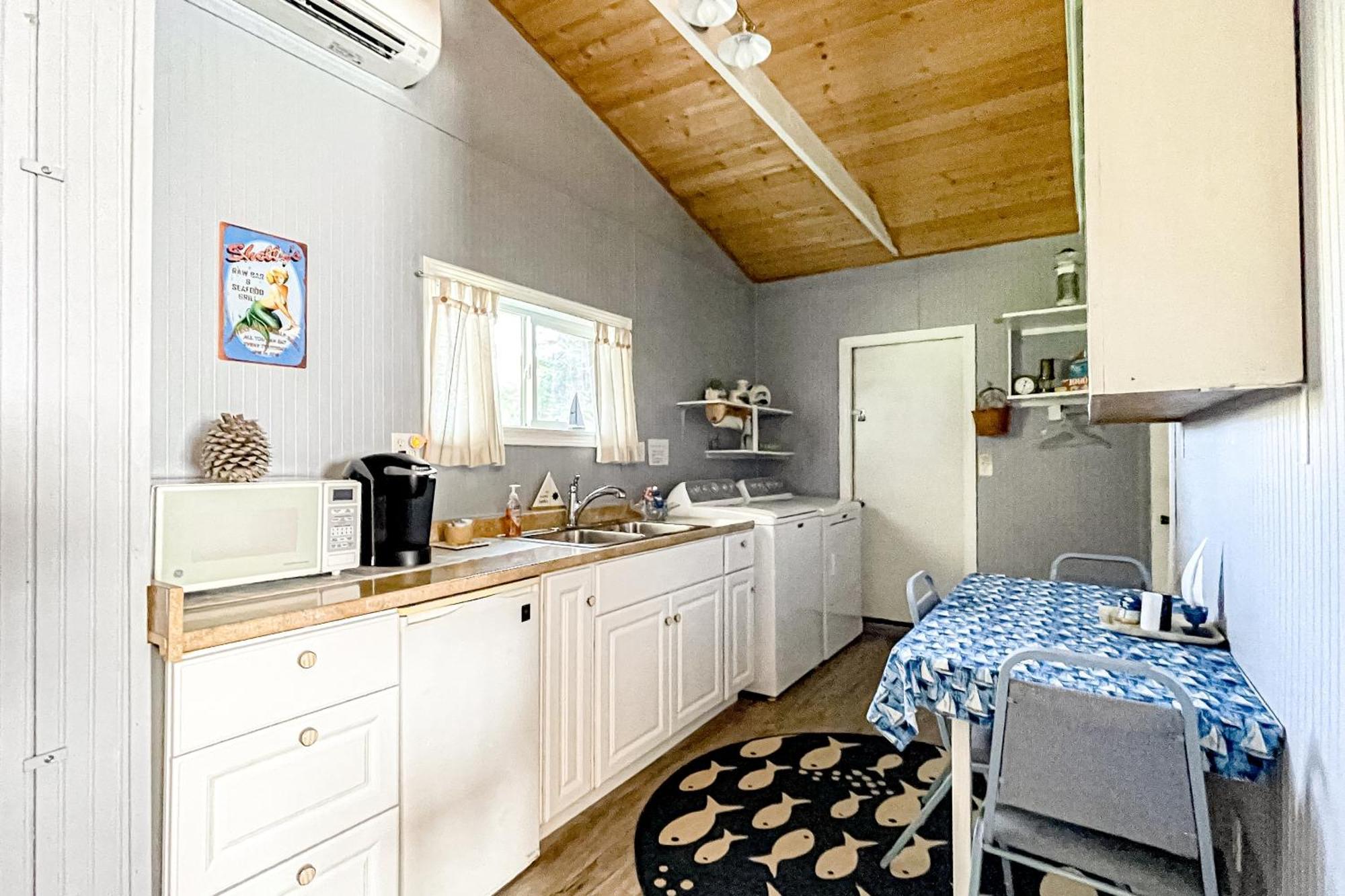 Sea Dreamer Cottage Smith River Exterior photo
